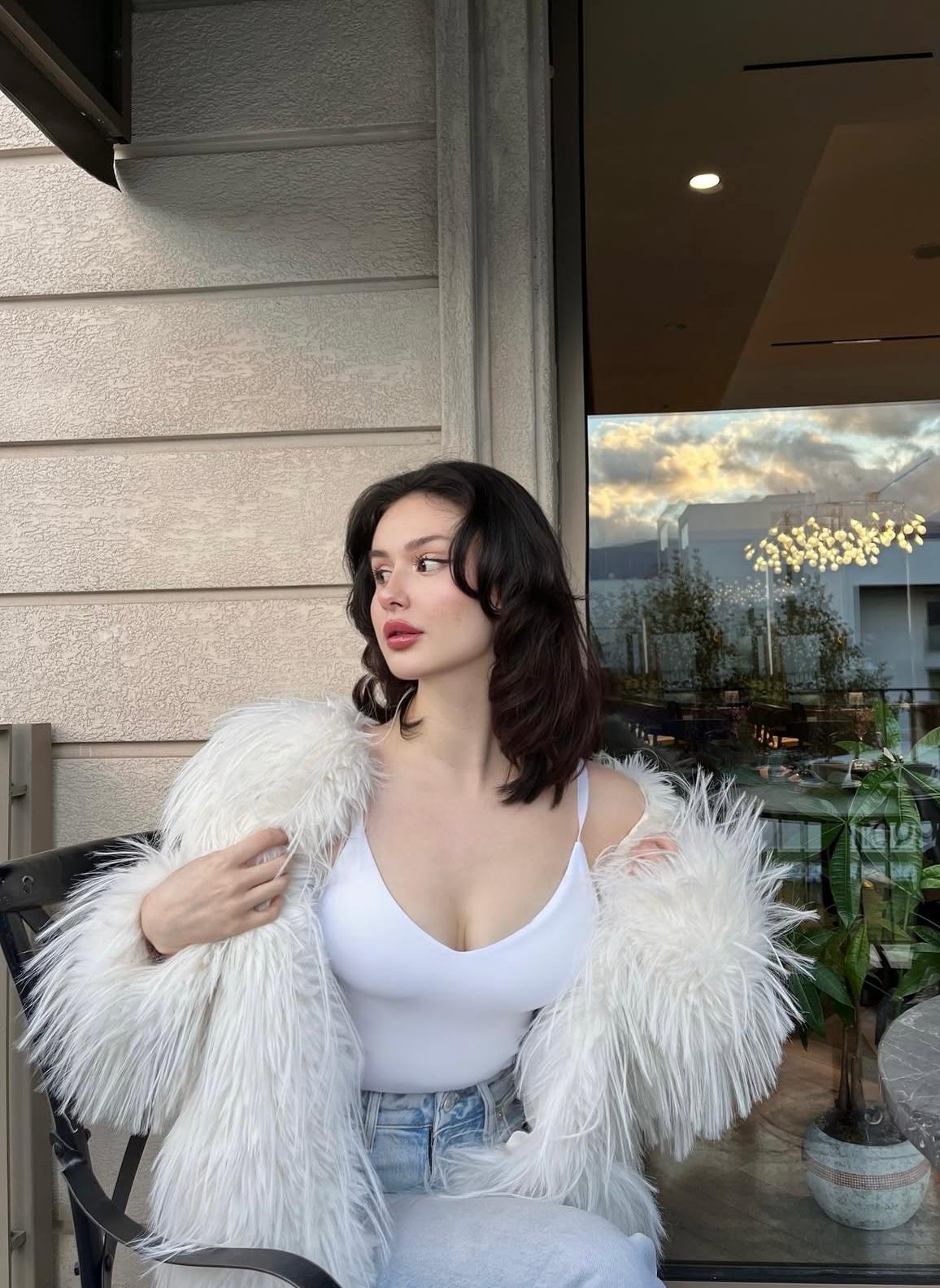 Dikmen Duygusal Partner Bayan Escort Burcu