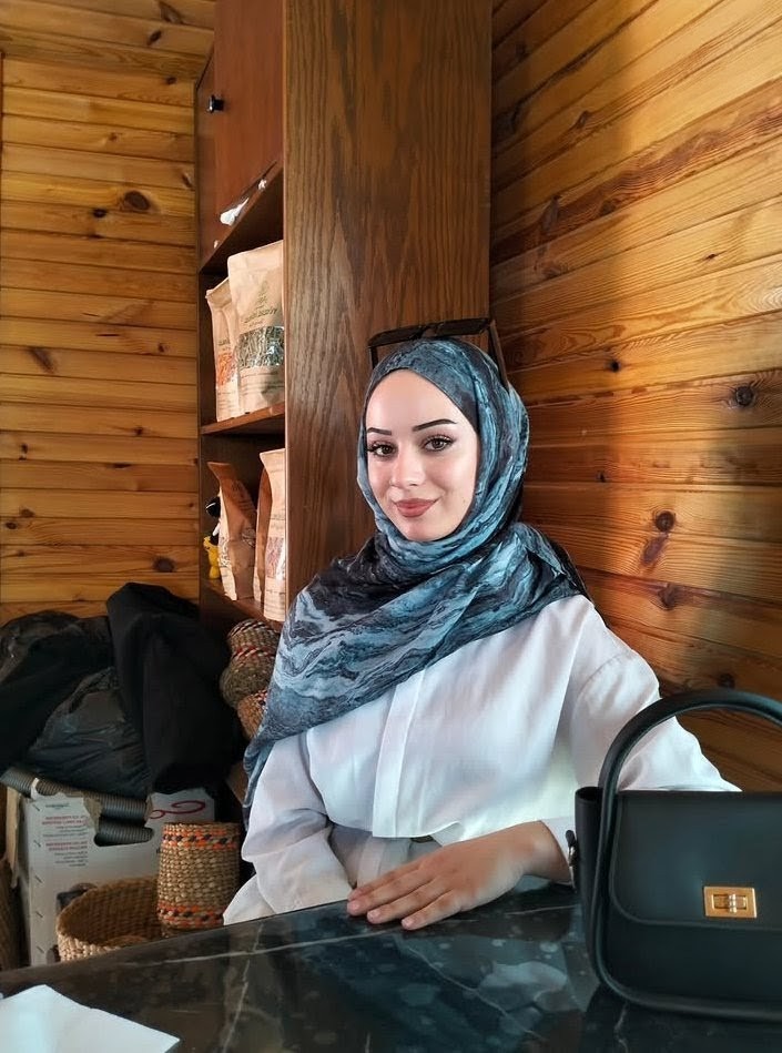 Adakent Sadık Bayan Bayan Escort Melekhan