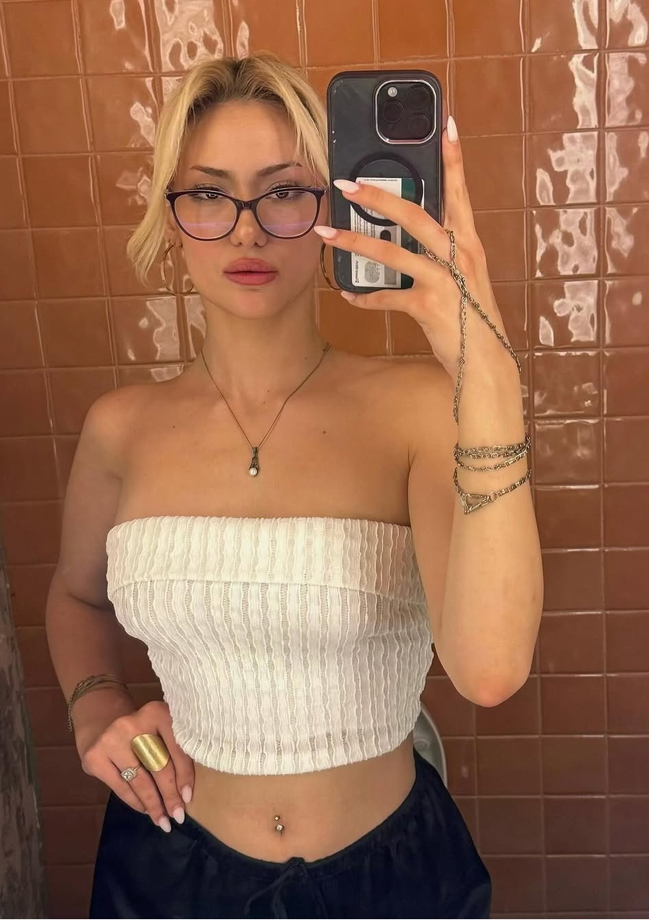 Çınarönü İngiliz Escort Bayan Serap